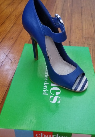 Charles By Charles David Tundra Peep Toe Pump - Picture 6 of 8